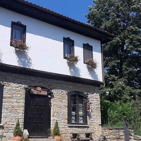 Staroto Shkolo House - Rooms For Guests Subotkovtsi Exterior foto