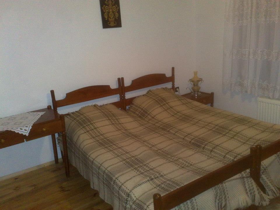 Staroto Shkolo House - Rooms For Guests Subotkovtsi Quarto foto